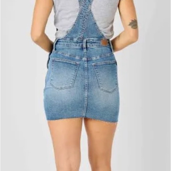 Judy Blue HW Raw Hem Overall Skirt - Picture 2 of 2